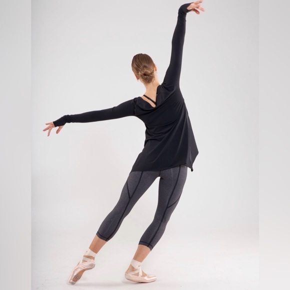 *Sold* Lululemon Rehearsal Long Sleeve - Picture 3 of 6